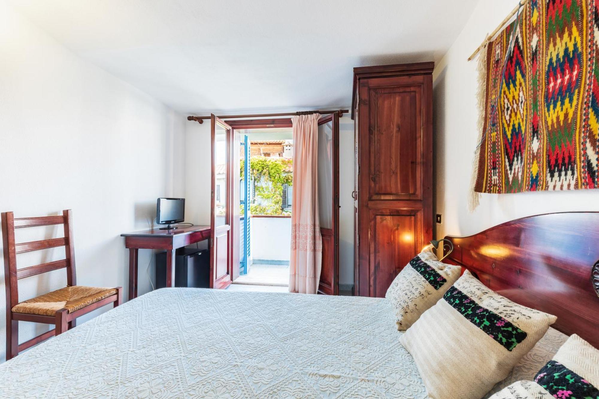 Hotel S'Ortale Con Parcheggio Interno E Ristorante All'Aperto Orosei Rom bilde